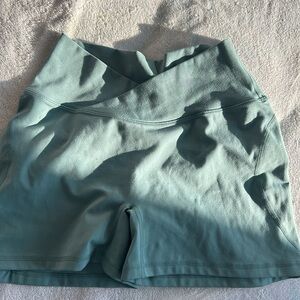 Workout Shorts (alphalete)